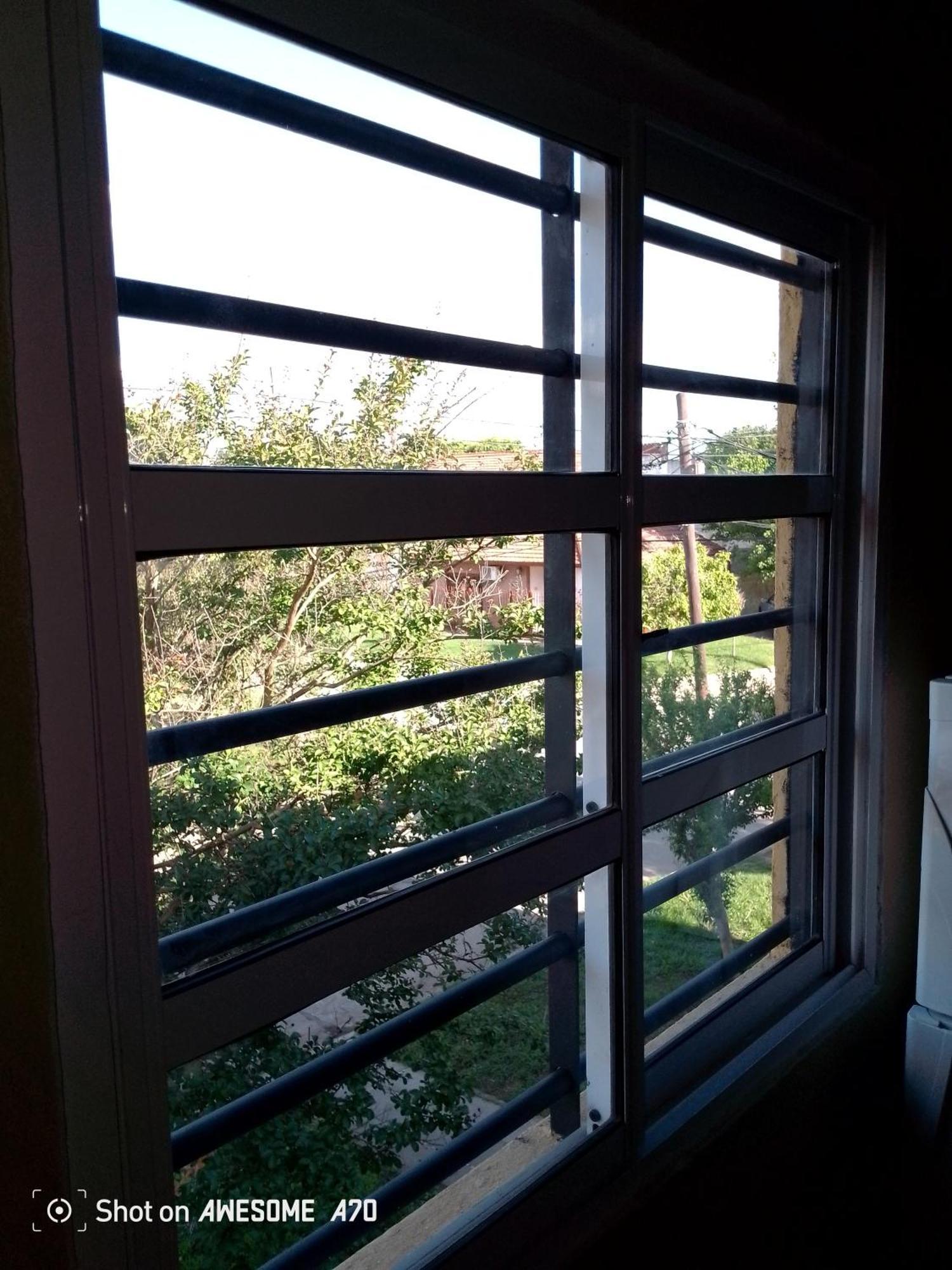 Lo De Tina Florencio Varela Exterior foto